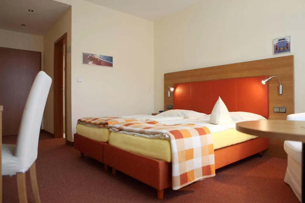Hotel Garni Max Zwo Dingolfing 3*,  Germany